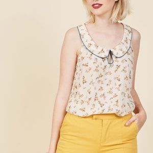 🌸 ModCloth floral sleeveless blouse